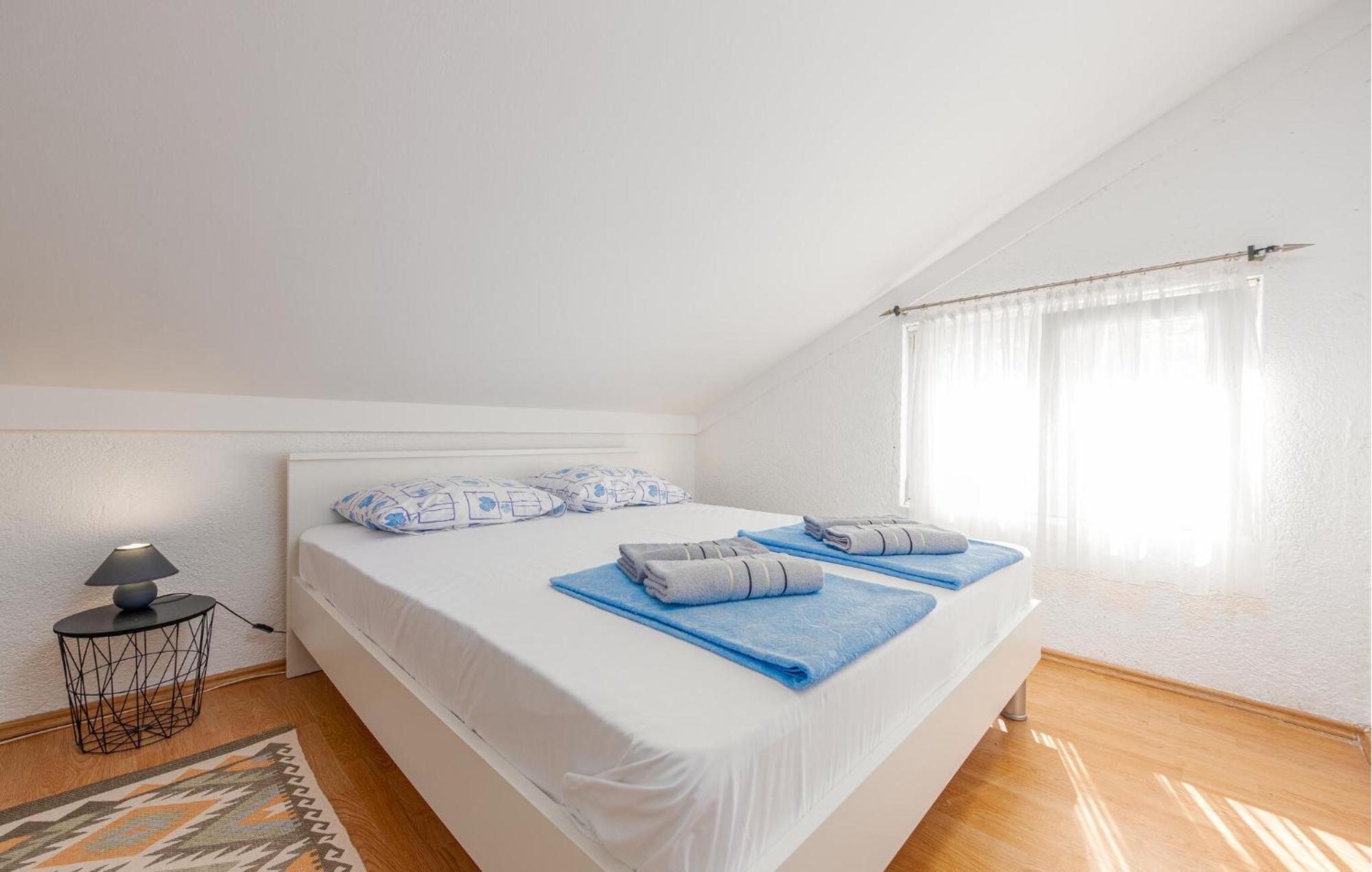 Nice Apartment In Potocnica With House Sea View Borovići Exterior foto