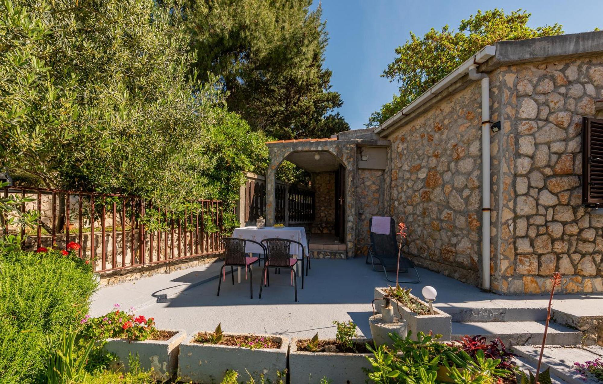 Nice Apartment In Potocnica With House Sea View Borovići Exterior foto