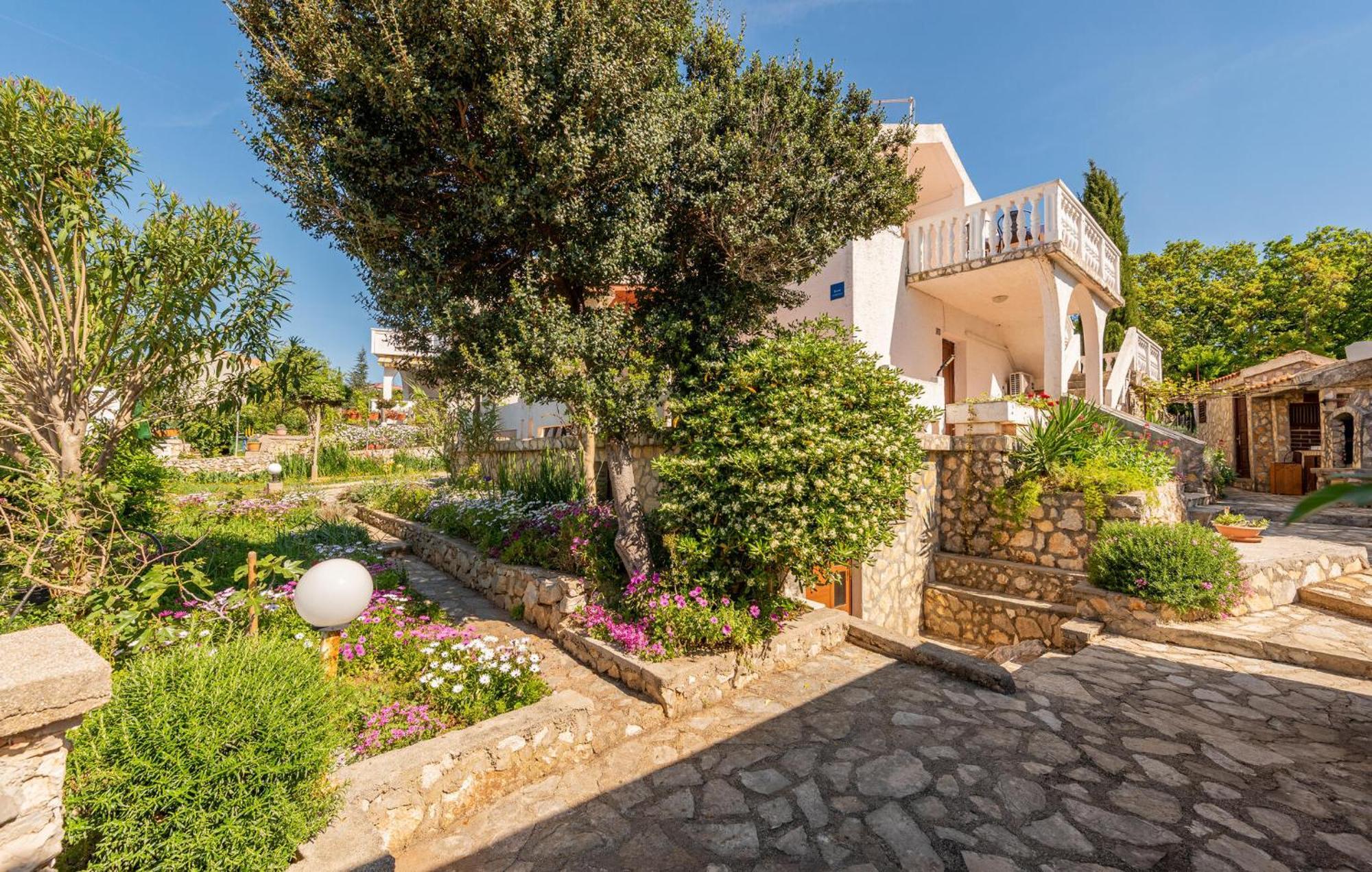 Nice Apartment In Potocnica With House Sea View Borovići Exterior foto